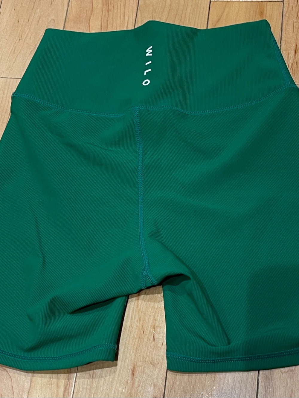 Wilo The Label Emerald Green Biker Athletic Shorts- Size Small - Picture 8 of 14